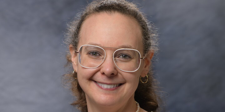Laura Gofffman